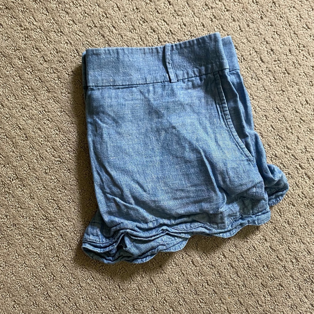 Loft scallop chambray shorts.